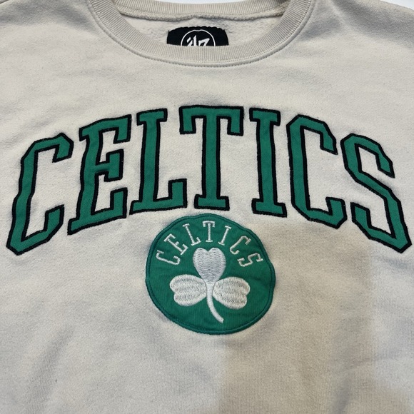 Boston Celtics 47 Brand Crewneck Sweatshirt Mens L Cream Embroidered Logo NBA - Picture 5 of 13